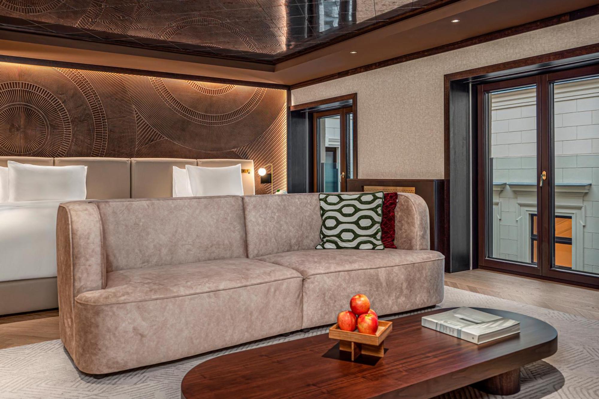 Hotel Almanac Palais Viena Exterior foto The interior of the 100m motor yacht